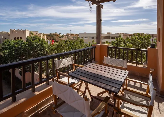 Appartement South Marina 2br, Bathtub, Terraces & Pool