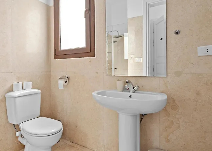 Appartement South Marina 2br, Bathtub, Terraces & Pool