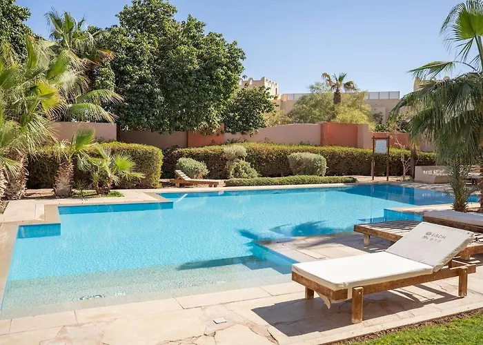 South Marina 2br, Bathtub, Terraces & Pool * Hurghada